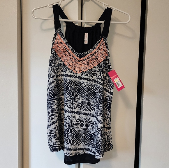 Xhilaration Tops - NWT Xhilaration tank top